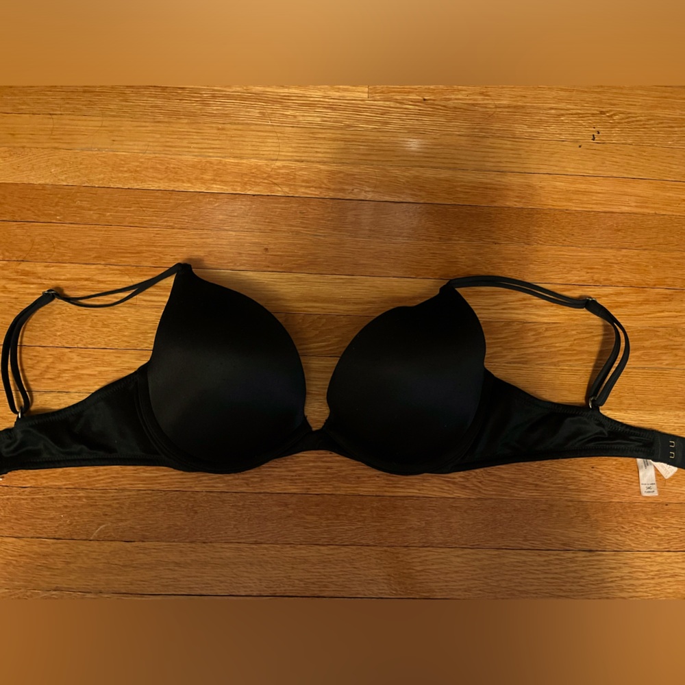 Victoria’s Secret Black Bra- 34C